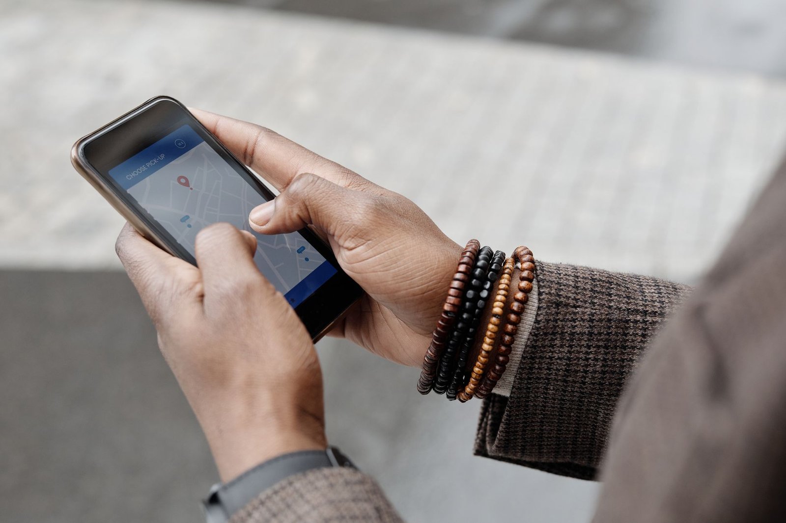 Customer finding a local business through Google Business Profile optimization